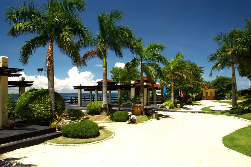La Mirada Residence , Large 1 Bedroom Condo, Beaches , 3 Pools, Ocean Views, Fast Wifi, Netflix, Breakfast Included Lapu-Lapu City Pokój zdjęcie