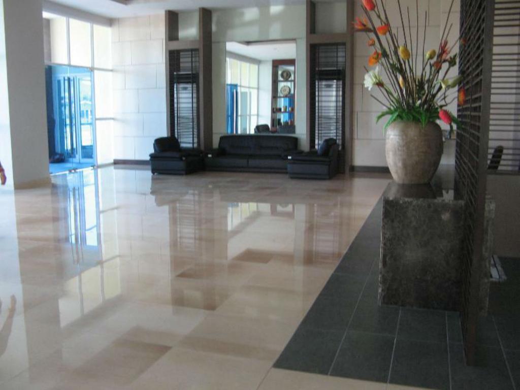La Mirada Residence , Large 1 Bedroom Condo, Beaches , 3 Pools, Ocean Views, Fast Wifi, Netflix, Breakfast Included Lapu-Lapu City Pokój zdjęcie
