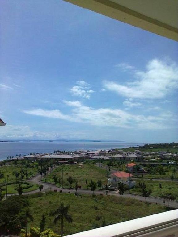 La Mirada Residence , Large 1 Bedroom Condo, Beaches , 3 Pools, Ocean Views, Fast Wifi, Netflix, Breakfast Included Lapu-Lapu City Zewnętrze zdjęcie